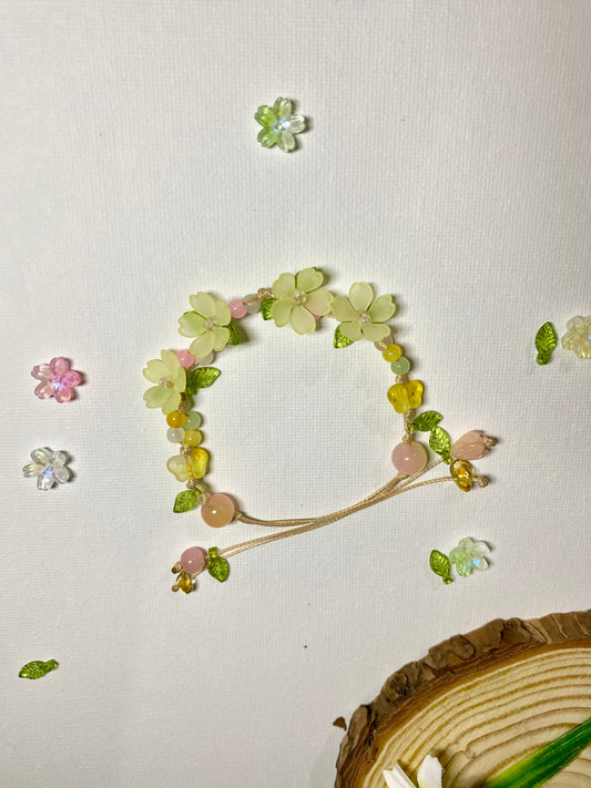 Light yellow flower