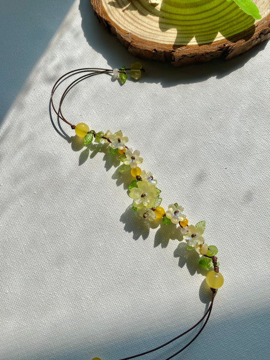 🌼 Light Yellow Flower Bracelet